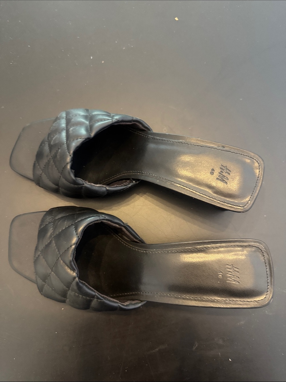 H&M Quilted Slide Sandals — Black